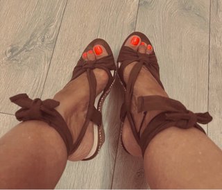Sandalias de Cuñas Bimba y Lola Marrones