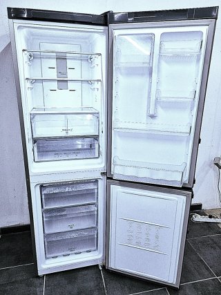 Nevera Hotpoint Ariston Gris no-frost bajo consumo