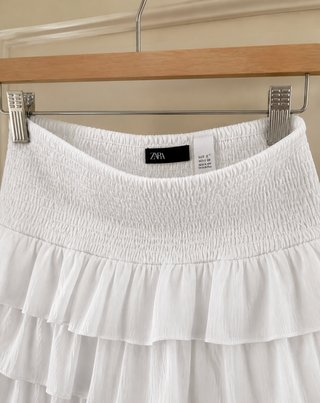 Falda Zara volantes blanca mujer