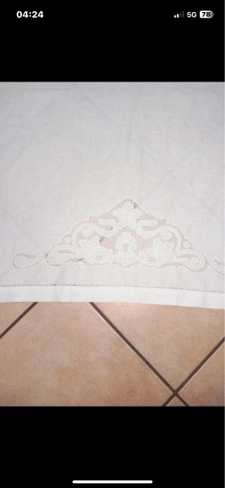 Asciugamano vintage misto lino ricamato