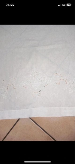 Asciugamano vintage misto lino ricamato a mano