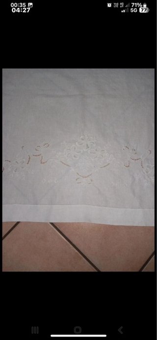 Asciugamano vintage misto lino ricamato a mano
