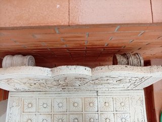 Banco de piedra tallada