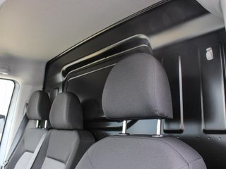 VOLKSWAGEN COMERCIALES CRAFTER 2.0 TDI 103KW 30 MWB 140 4P