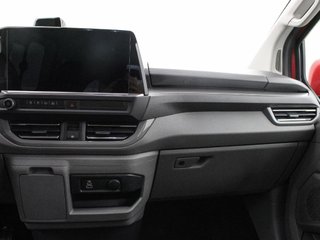 VOLKSWAGEN COMERCIALES CARAVELLE 2.5 EHYBRID PHEV SWB AUTO PREMIUM 233 5P 8 Plazas