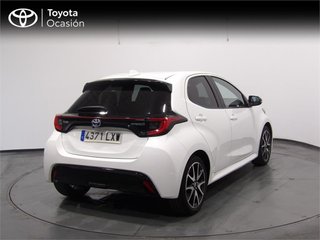 TOYOTA Yaris 1.5 120H Style
