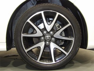 TOYOTA Yaris 1.5 120H Style