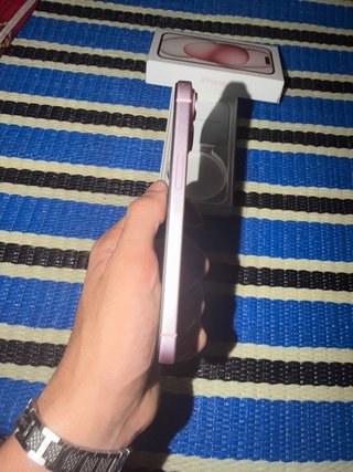 iPhone 15 Rosa