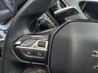PEUGEOT 3008 HYBRID 225 E-EAT8 GT LINE