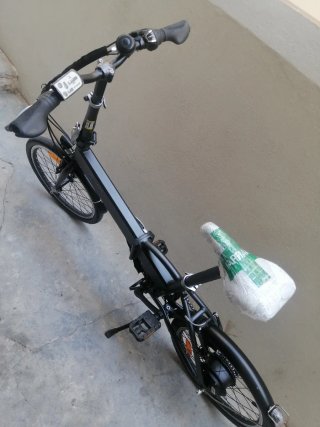 Bicicleta Eléctrica Plegable Negra de bacteria