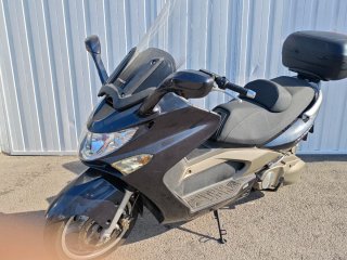KYMCO Xciting 500 Maxi Scooter Negra