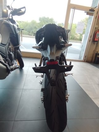 Kove 450 RR Negra Deportiva