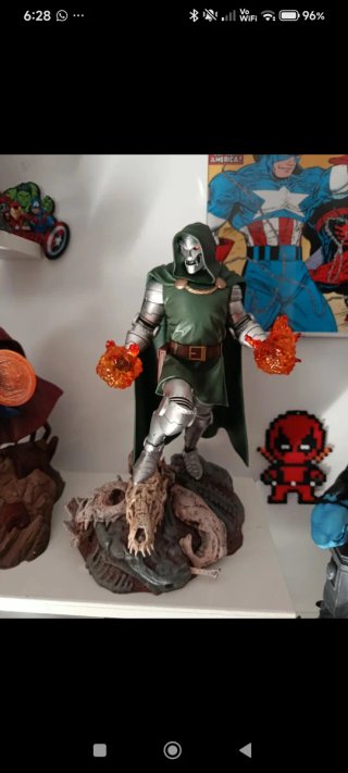 Figura Marvel Doctor Doom PVC Diorama