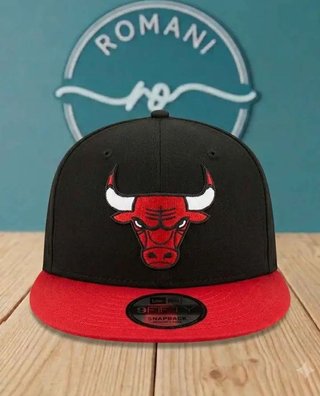 Gorra New Era Chicago Bulls Negra y Roja