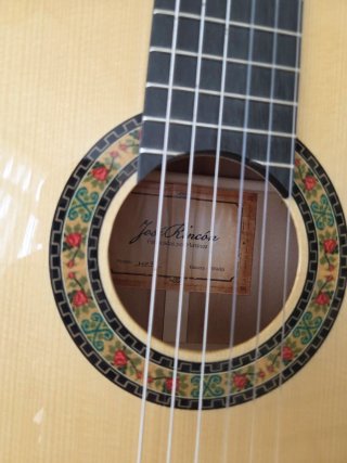 Guitarra Flamenca Jose Rincon amplificada.