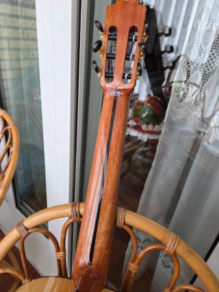 Guitarra Flamenca Jose Rincon amplificada.