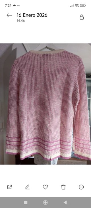 Chaqueta de punto rosa y crema