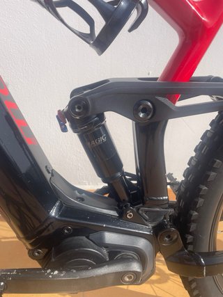 E-bike  MOUSTACHE + guantes GIRO