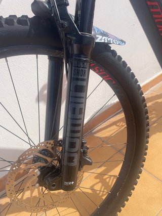 E-bike  MOUSTACHE + guantes GIRO