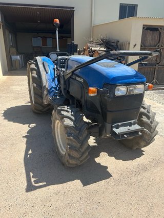 Tractor New Holland 75 CV 4x4