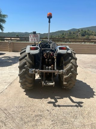 Tractor New Holland 75 CV 4x4