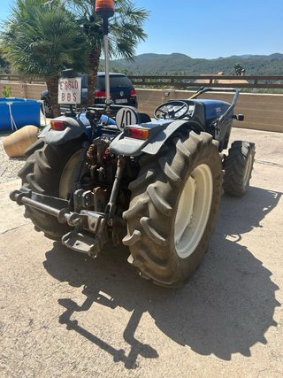 Tractor New Holland 75 CV 4x4