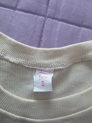 Sudadera con capucha y bloques de color Hay tres