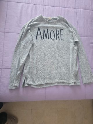 Sudadera con capucha y bloques de color Hay tres