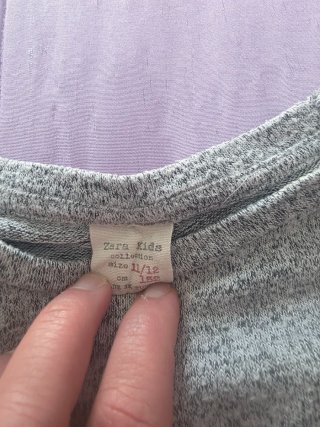 Sudadera con capucha y bloques de color Hay tres