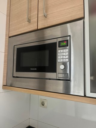 Microondas Taurus