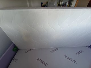 Cama infantil con colchón y cajones