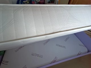 Cama infantil con colchón y cajones