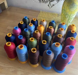 29 rocchetti filo da cucito n.20