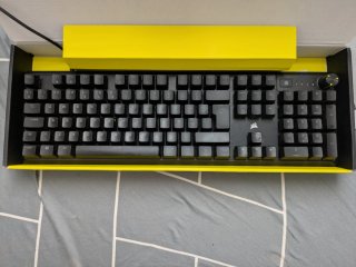 Teclado Gaming Corsair K70 Core