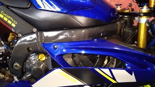 Tapas chasis Yamaha R6 08-16 Carbono