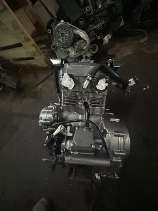 Motor Suzuki Inazuma 250