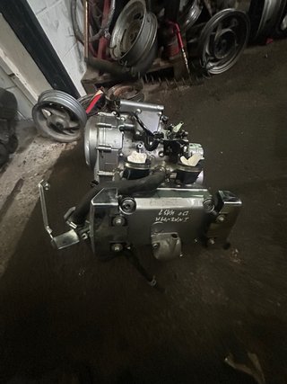 Motor Suzuki Inazuma 250