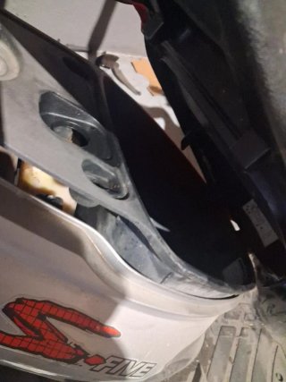 DAELIM FORZA Scooter para restaurar