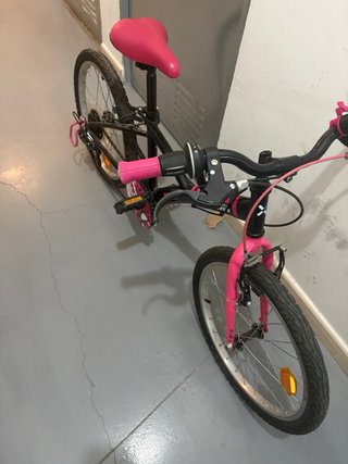 Bicicleta infantil Btwin rosa