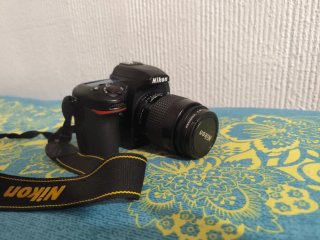 Cámara Nikon D7500 + Objetivo + Mochila + 3 Baterí