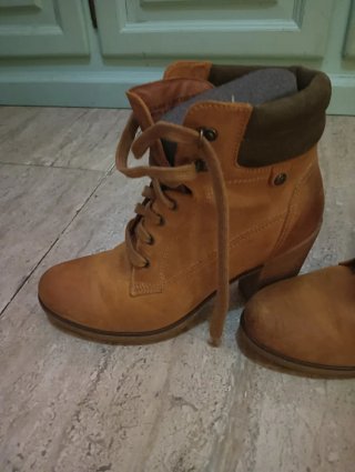 Botines Panamá Jack tacón marrón perfecto estado .
