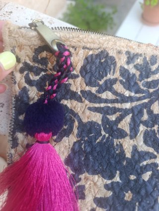 Bolso de sobre Parfois yute.