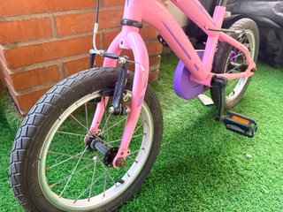 Bicicleta infantil rosa Marca Megamo