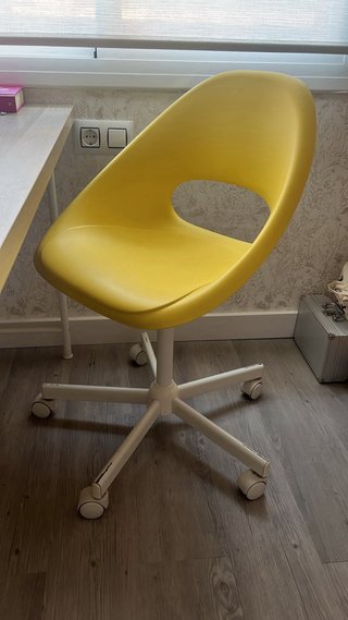 Escritorio madera y metal