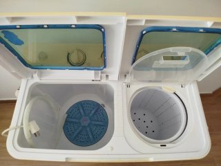 Lavadora y centrifugadora camping