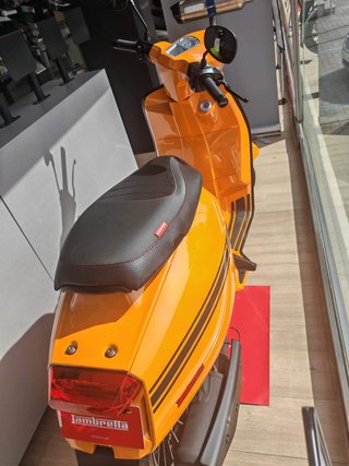 Lambretta V125 Special Naranja