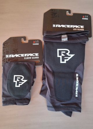 Pack Rodilleras y Coderas Raceface Charge T. L