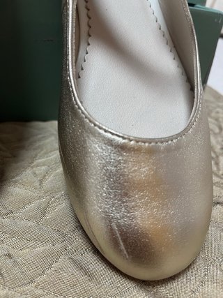 Merceditas doradas talla 36