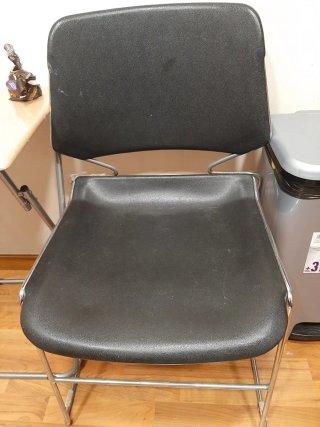 Silla negra plegable