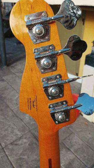 Squier Precision Bass Classic Vibe 57
